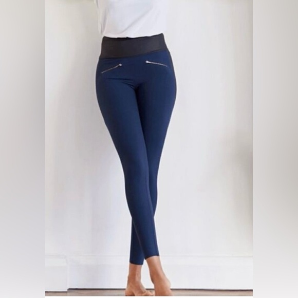 ADAY Pants - ADAY Throw it Higher Women’s Leggings Size Medium